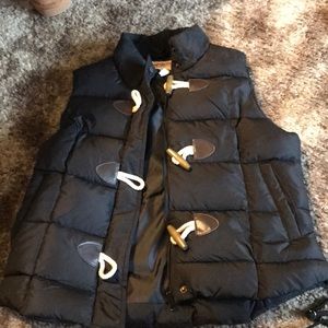 Black puffy vest